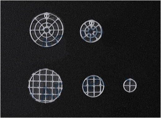 Диски для 3D культивирования полученные методом электроформования, невыровненные нановолокна, материал нанесен линейно, толщина подложки 60 мкм, 24 луночный планшет Фото 2