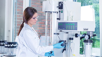 Сушилка распылительная, от 1 до 25 мкм, Mini Spray Dryer B-290 Basic, в работе, Buchi